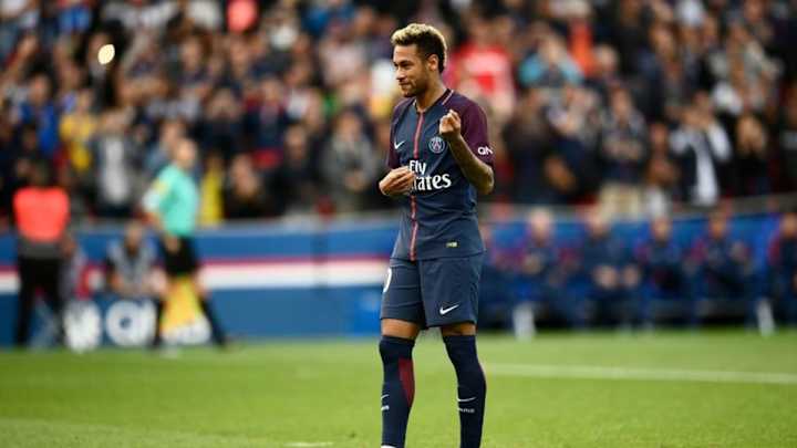 VIDEO: PSG Forward Neymar Shows His Class With Incredible Touch During Bordeaux Clash