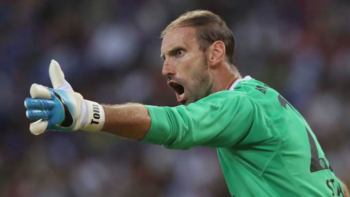 Bayern Munich Call-Up Retired Goalkeeper Tom Starke to Join Their Champions League Squad