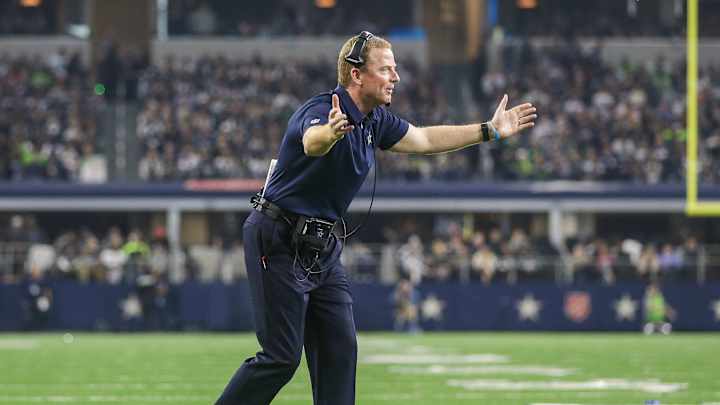 Jerry Jones Expresses Confidence in Jason Garrett After Season-Killing Loss