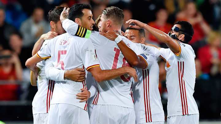 Spain, Serbia Close in on World Cup Spots; Croatia, Iceland Top Tight Group Spain, Serbia Close in on World Cup Spots; Croatia, Iceland Top Tight Group