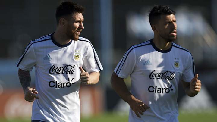 Leo Messi advierte al Kun Agüero que no fiche por el Real Madrid