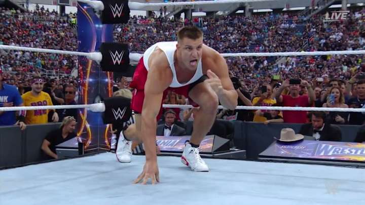 Watch: Rob Gronkowski hops in the ring at Wrestlemania for the battle royal Watch: Rob Gronkowski hops in the ring at Wrestlemania for the battle royal
