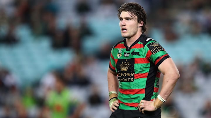 Australian Rugby Player Amputates Middle Finger So He Can Play in Season Opener