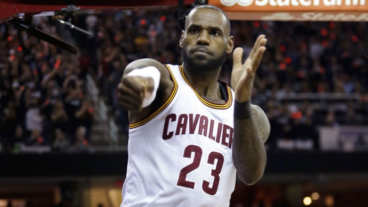 Watch: LeBron James throws crazy self alley-oop during Game 4
