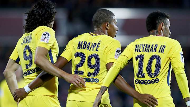 WATCH: Mbappe, Neymar, Cavani All Score in First PSG Match Together WATCH: Mbappe, Neymar, Cavani All Score in First PSG Match Together