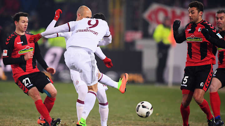 Lewandowski scores sensational winner for Bayern as Bundesliga resumes Lewandowski scores sensational winner for Bayern as Bundesliga resumes