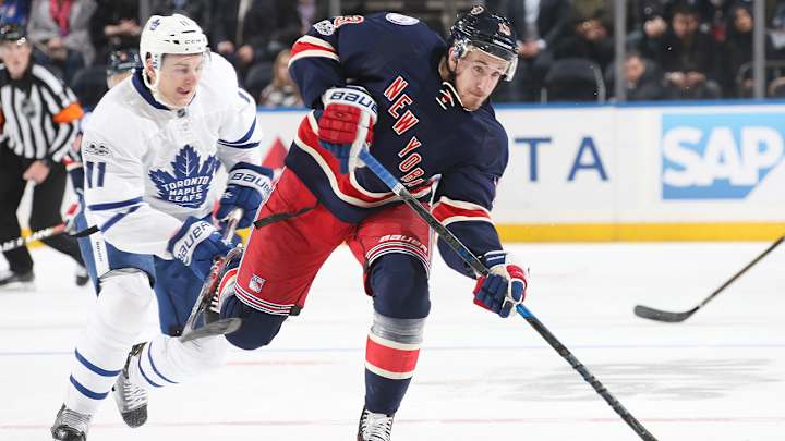Rangers' Kevin Hayes out 2-3 weeks with lower-body injury