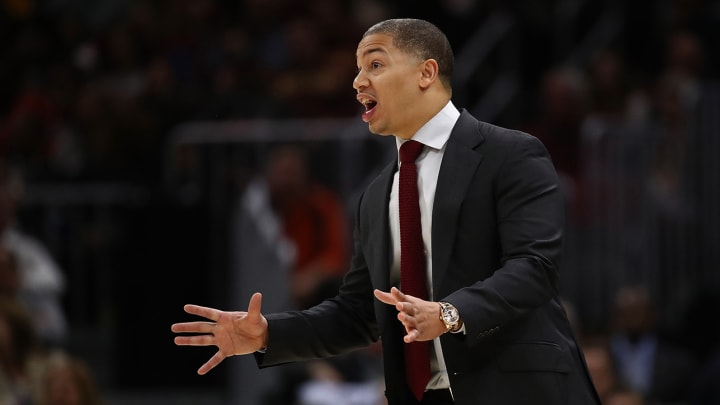 Cavs' Tyronn Lue Has Object Fall Out of Mouth