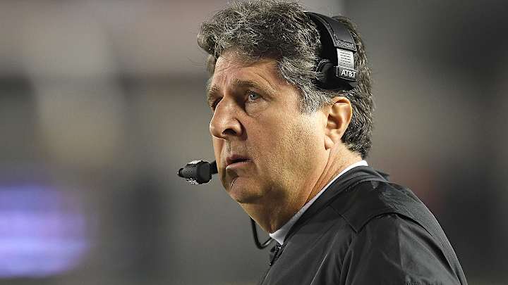 Source: Mike Leach Agrees to New Five-Year Deal With Washington State
