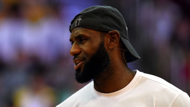Watch: New Nike Ad Gives LeBron James Last Word of Offseason Watch: New Nike Ad Gives LeBron James Last Word of Offseason