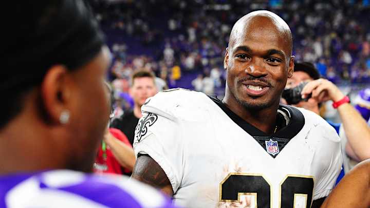 Cardinals Trade for Saints RB Adrian Peterson, Release Chris Johnson