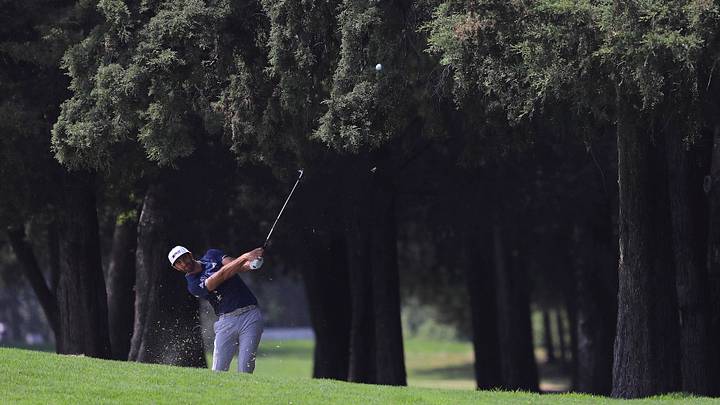 Column: Johnson playing like he'll be at No. 1 for a while