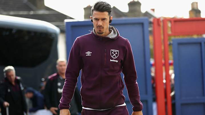 Ex-Southampton Defender Angers Former Fans After Comment on Virgil van Dijk's Instagram Post Ex-Southampton Defender Angers Former Fans After Comment on Virgil van Dijk's Instagram Post