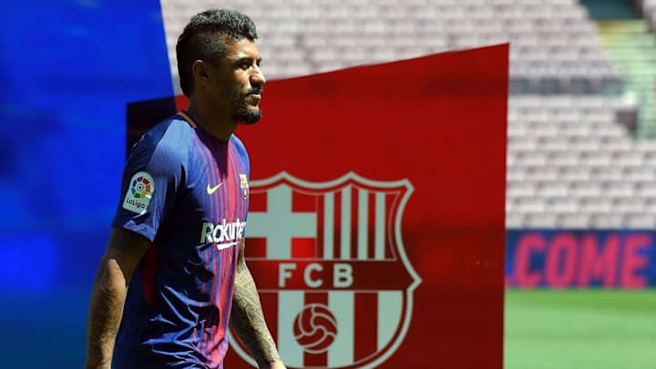 Pele Backs Paulinho to Succeed at Barcelona Despite Critics Pele Backs Paulinho to Succeed at Barcelona Despite Critics