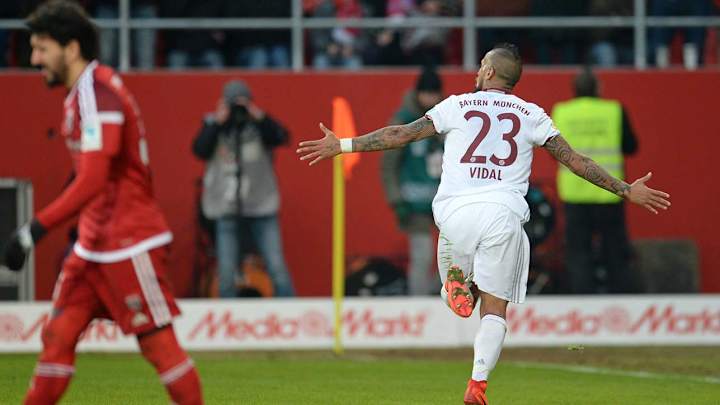 Bundesliga: Bayern Munich wins late; Dortmund falls to Darmstadt