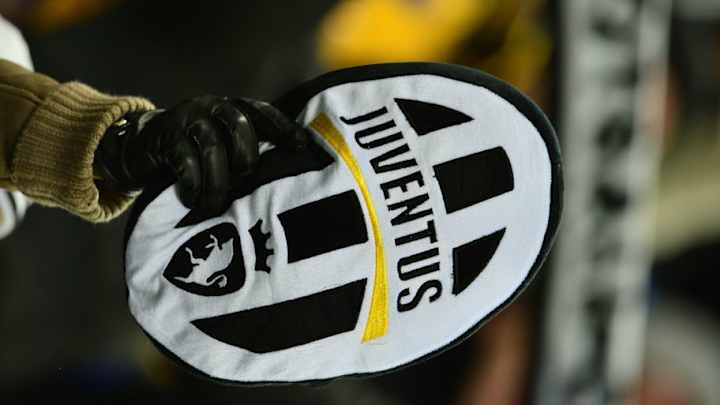 PHOTO: Juventus Force Romanian Copycats to Rebrand Name & Crest After 25 Years