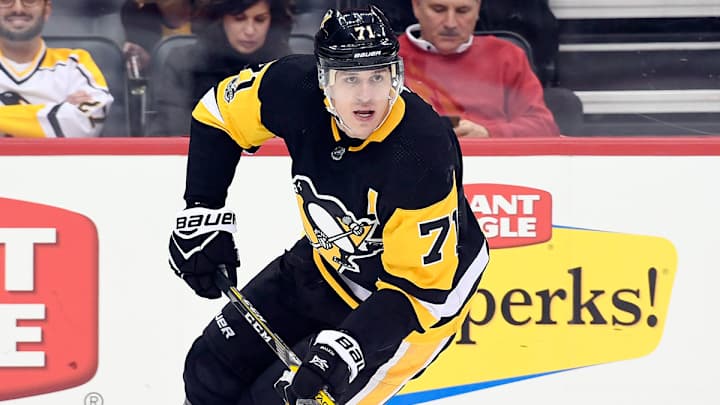 Penguins' Evgeni Malkin Out at Least One Game With Upper-Body Injury