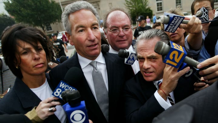 Report: Charles Kushner part of group aiming to purchase Marlins