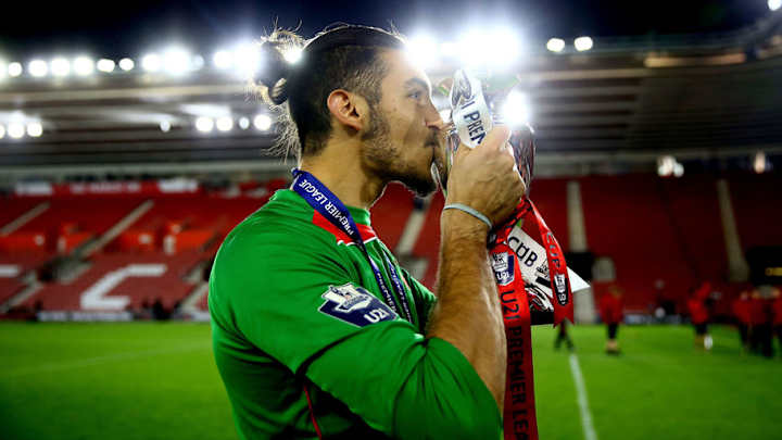 Tottenham Makes First Summer Signing as Pochettino Reunites with Former Saints Player