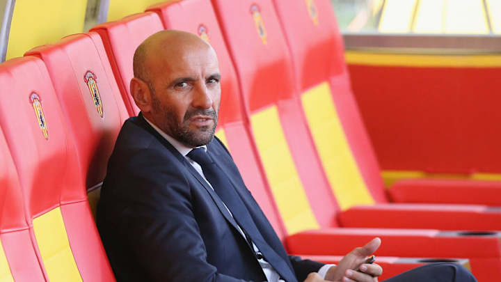 MERCADO | Monchi se interesa en un jugador del Barcelona para enero