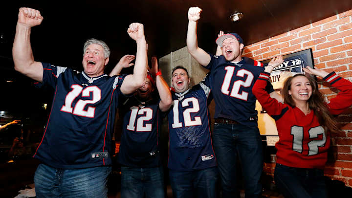 Watch: Patriots fans react to Super Bowl-winning touchdown Watch: Patriots fans react to Super Bowl-winning touchdown