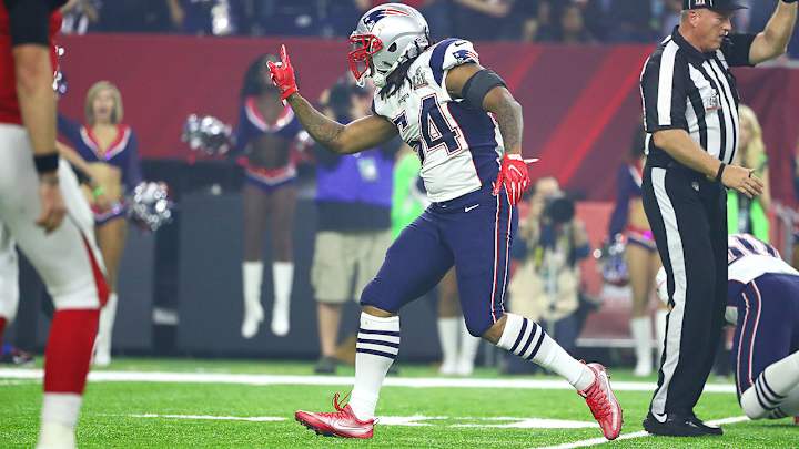 Bringing back Dont'a Hightower is the Patriots' latest move in a busy off-season Bringing back Dont'a Hightower is the Patriots' latest move in a busy off-season