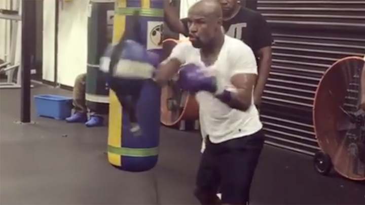 Watch: Oh my God, Floyd Mayweather is going to kill Conor McGregor, isn't he? Watch: Oh my God, Floyd Mayweather is going to kill Conor McGregor, isn't he?