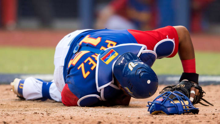 Royals' Perez injured during Venezuela's WBC win