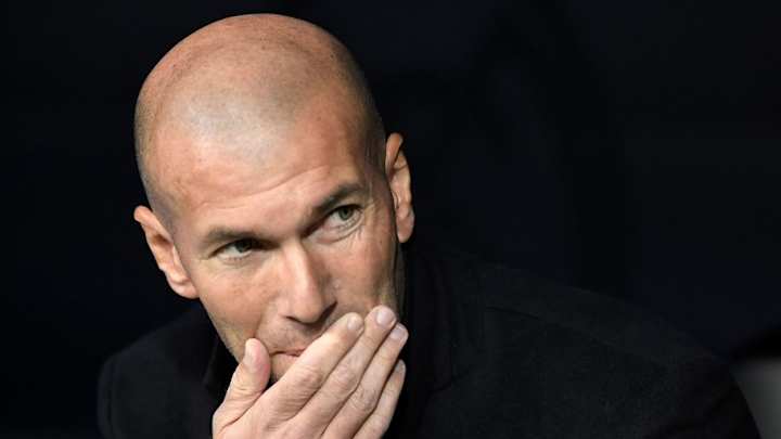 El tremendo 'zasca de Zidane a un periodista que atacaba a Cristiano Ronaldo El tremendo 'zasca de Zidane a un periodista que atacaba a Cristiano Ronaldo