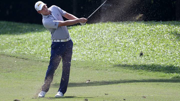 Wiesberger hits 9 birdies in a row to lead Willett by 1