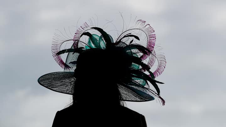 Soggy Derby Day doesn't dampen party for some Derby goers