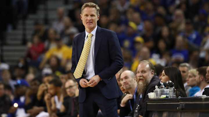 Steve Kerr took a pretty solid dig at White House spokesman Sean Spicer