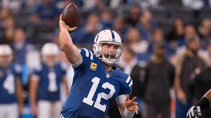 Colts quarterback Andrew Luck undergoes right shoulder surgery Colts quarterback Andrew Luck undergoes right shoulder surgery