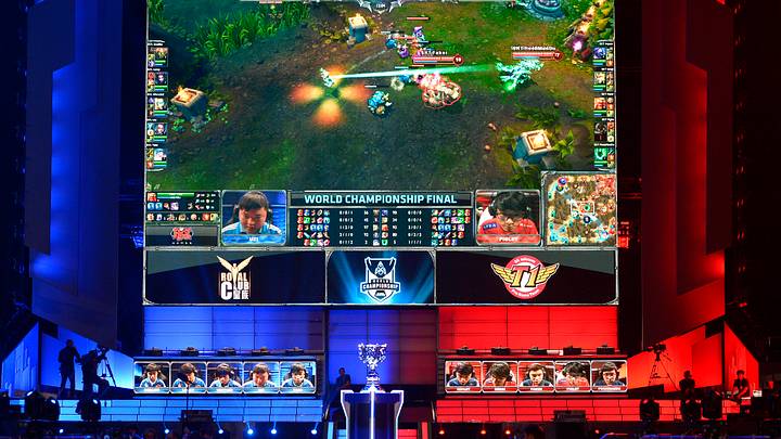 AP Interview: Paris open to esports on 2024 Olympic program