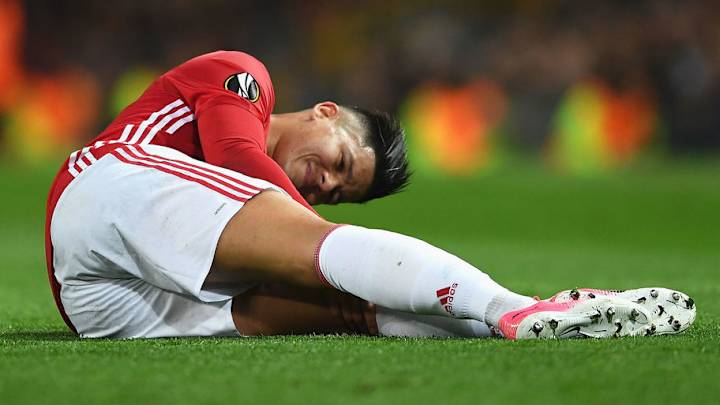 Man Utd Receive Boost as Marcos Rojo Returns to Training Following Lengthy Injury Lay-Off Man Utd Receive Boost as Marcos Rojo Returns to Training Following Lengthy Injury Lay-Off