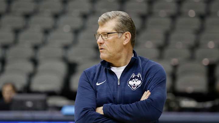 The Latest: South Carolina star Thornwell battling bug