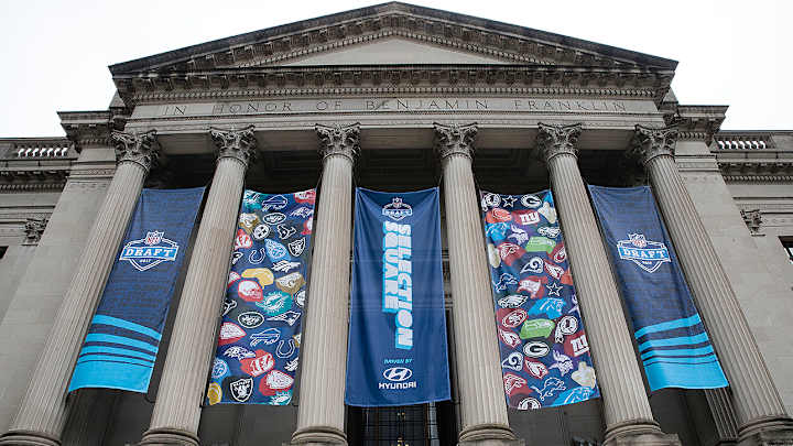 2017 NFL draft rumors: Live updates on the latest news and buzz as Round 1 approaches