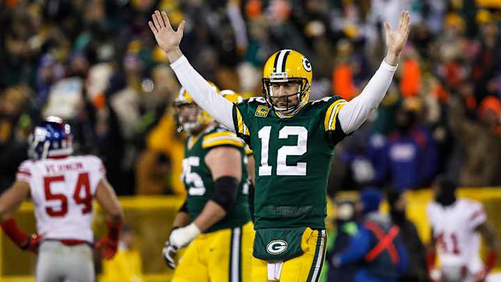 The Portugese call of Aaron Rodgers’s Hail Mary was electrifying