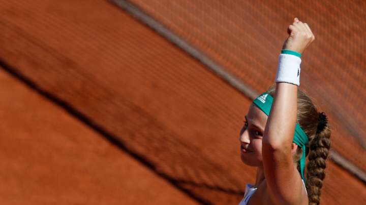 No. 3 Halep faces unseeded Ostapenko in French Open final