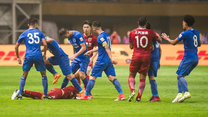 Watch: Oscar sparks on-field brawl in Chinese Super League Watch: Oscar sparks on-field brawl in Chinese Super League