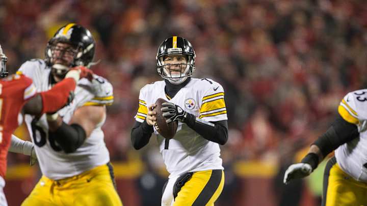 How did Twitter, NFL perform in first live streaming deal? How did Twitter, NFL perform in first live streaming deal?