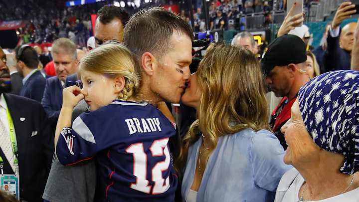 Photos: Tom Brady, Rob Gronkowski's posts among most popular Super Bowl Instagrams