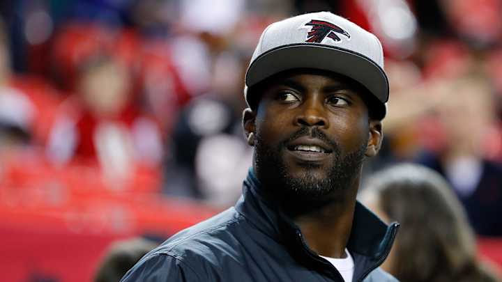 Michael Vick, Back at the Scene of His Prime