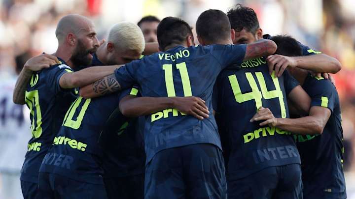 Luciano Spalletti Praises Goalscorers After Inter Milan Beat Crotone 2-0 to Top Serie A