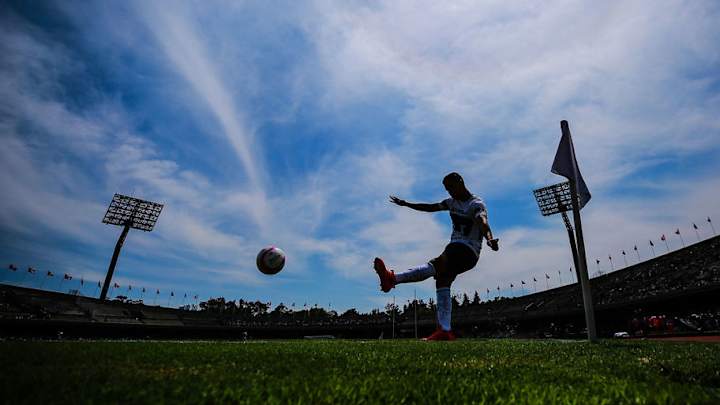 VIDEO: Gamer Shows How to Score Directly From Corners Every Time on FIFA18