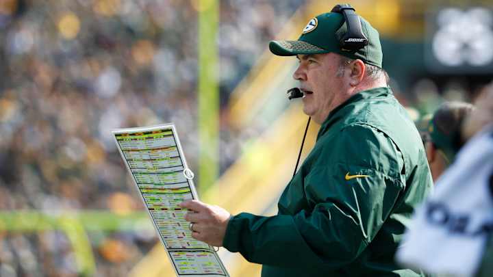 Mike McCarthy Rebuffs Question About Colin Kaepernick As Packers' Backup QB Option Mike McCarthy Rebuffs Question About Colin Kaepernick As Packers' Backup QB Option