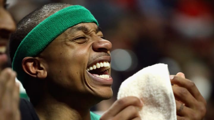 Watch: Isaiah Thomas loses a tooth but still drains three-pointers
