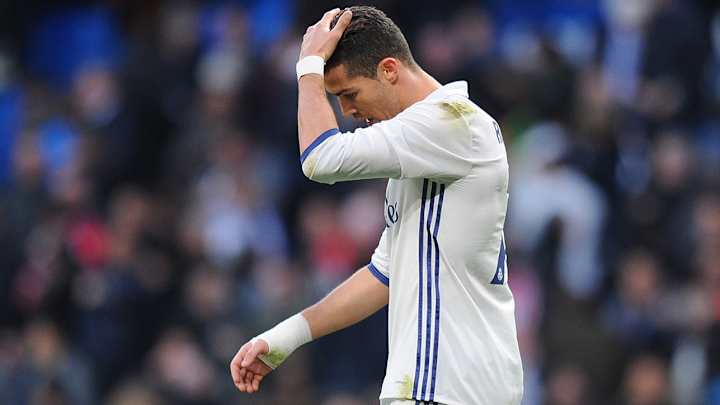 Real Madrid back to winning ways, but Ronaldo form doubts, injuries pile up
