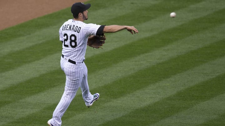 Nolan Arenado, Byron Buxton Among 2017 Gold Glove Award Winners Nolan Arenado, Byron Buxton Among 2017 Gold Glove Award Winners