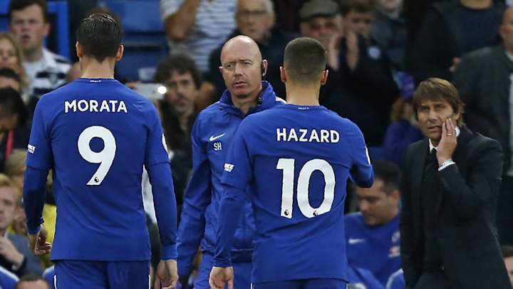 Costa Revisited: Chelsea Fans Panic on Twitter as Morata Goes Off With Apparent Hamstring Injury